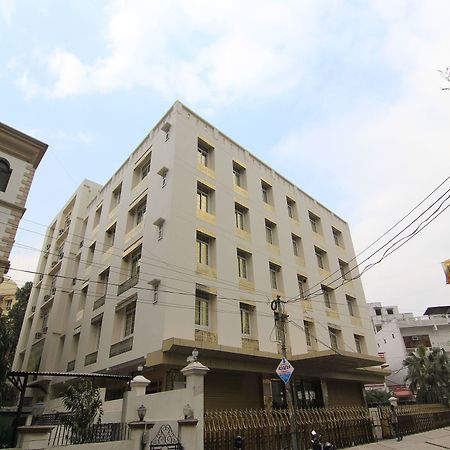 Oyo 11956 Galaxy Grand Hotel Lucknow Exterior foto